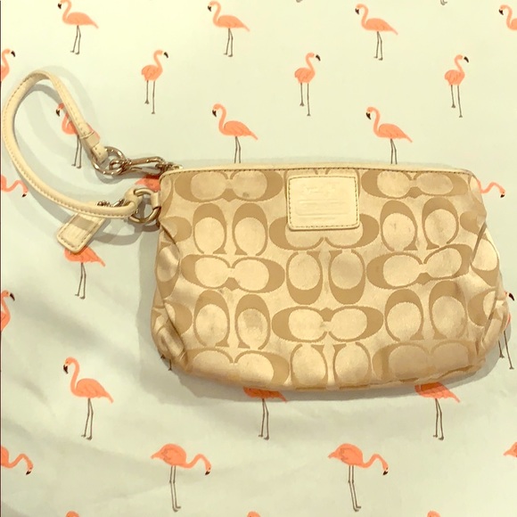 COACH off white wristlet with silver hardware - Picture 1 of 8